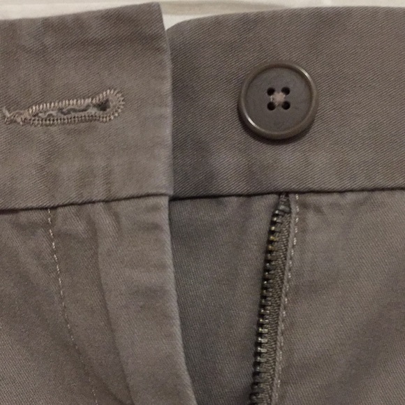 Ann Taylor Loft NWT 6 women’s short 12 inch tan - Picture 2 of 5